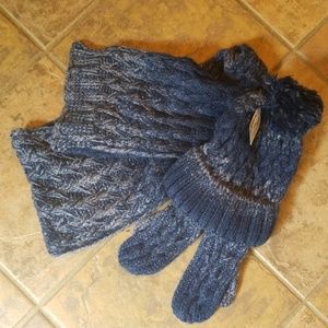 Hat, mitten, scarf set